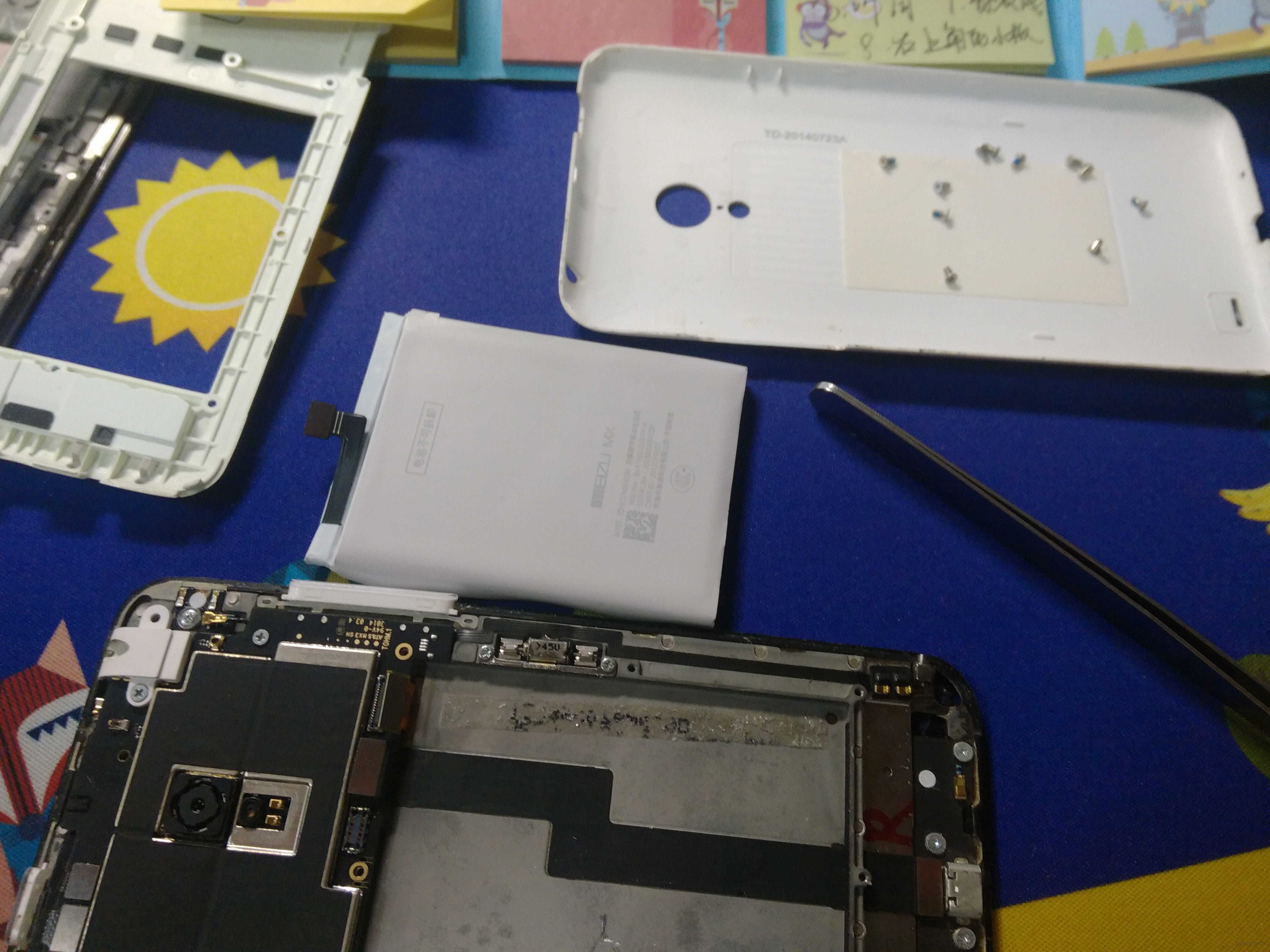 这里写图片描述